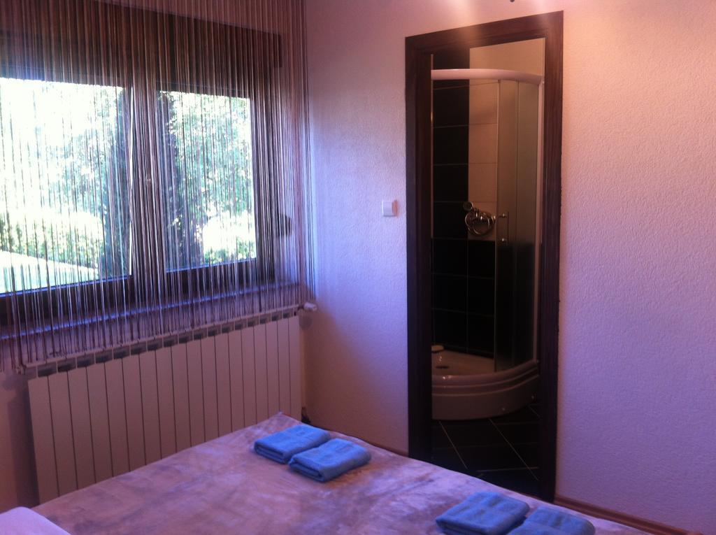 House Pribic Hotel Vrelo Korenicko Phòng bức ảnh